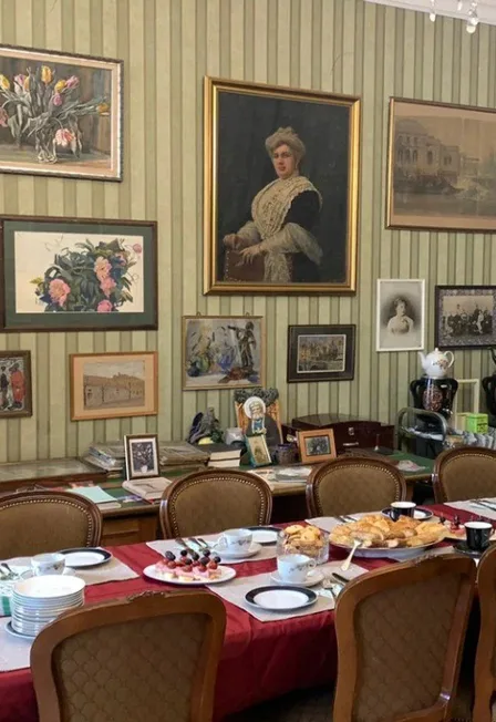 Экскурсия с чаепитием в музее-квартире Леонтия Николаевича Бенуа