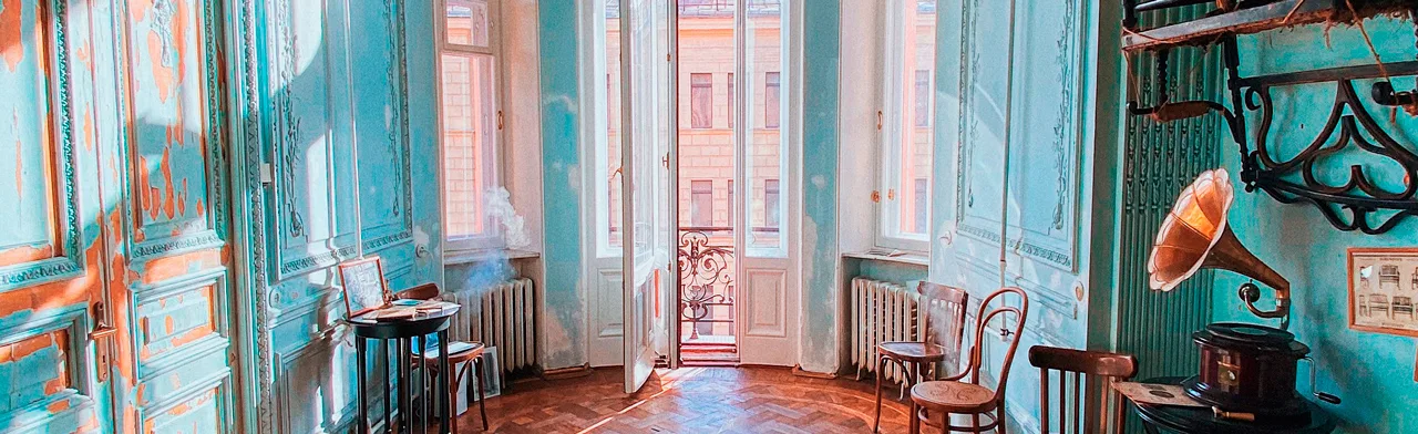 Дом Бака: чаепитие в старинной квартире