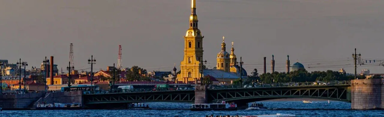 Обзорная экскурсия + Петропавловская крепость