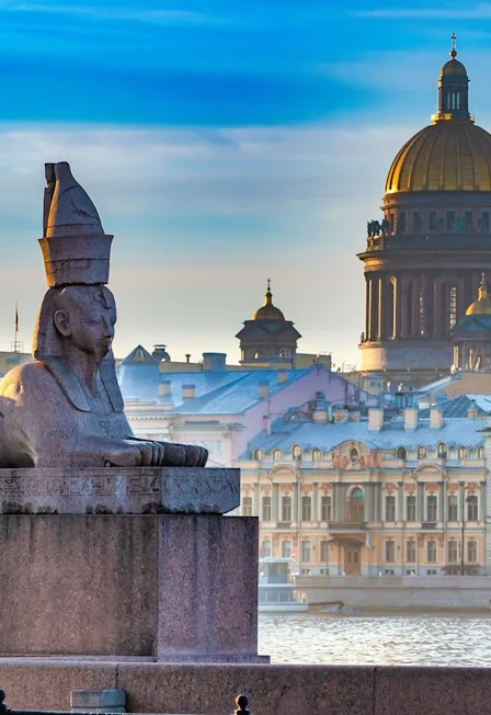 Экскурсия в Кунсткамеру: первый музей редкостей, билеты включены