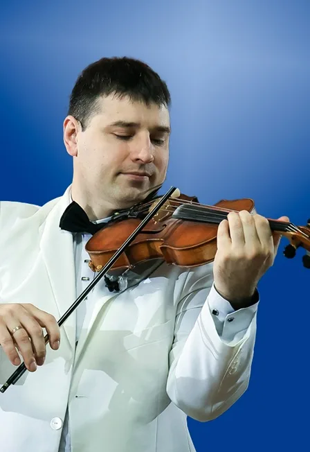 Александр Москвин. Хиты на струнах