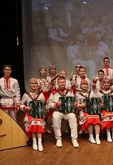 В дружбе народов