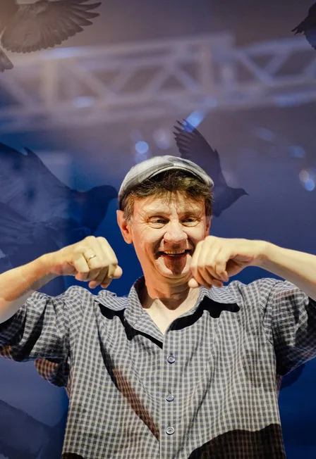 ЛЮБОВЬ И ГОЛУБИ.