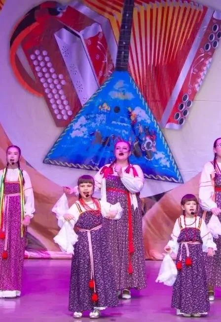 Свадебно-обрядовые песни в русском стиле «Встреча молодых»
