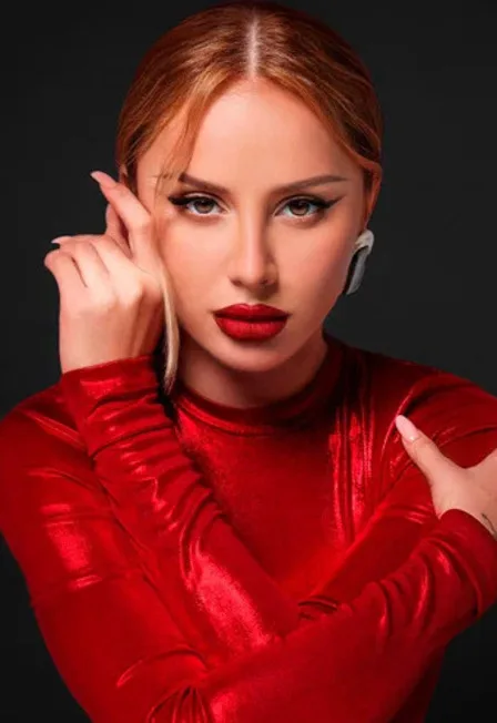 Постер: ANNA ASTI. Царица