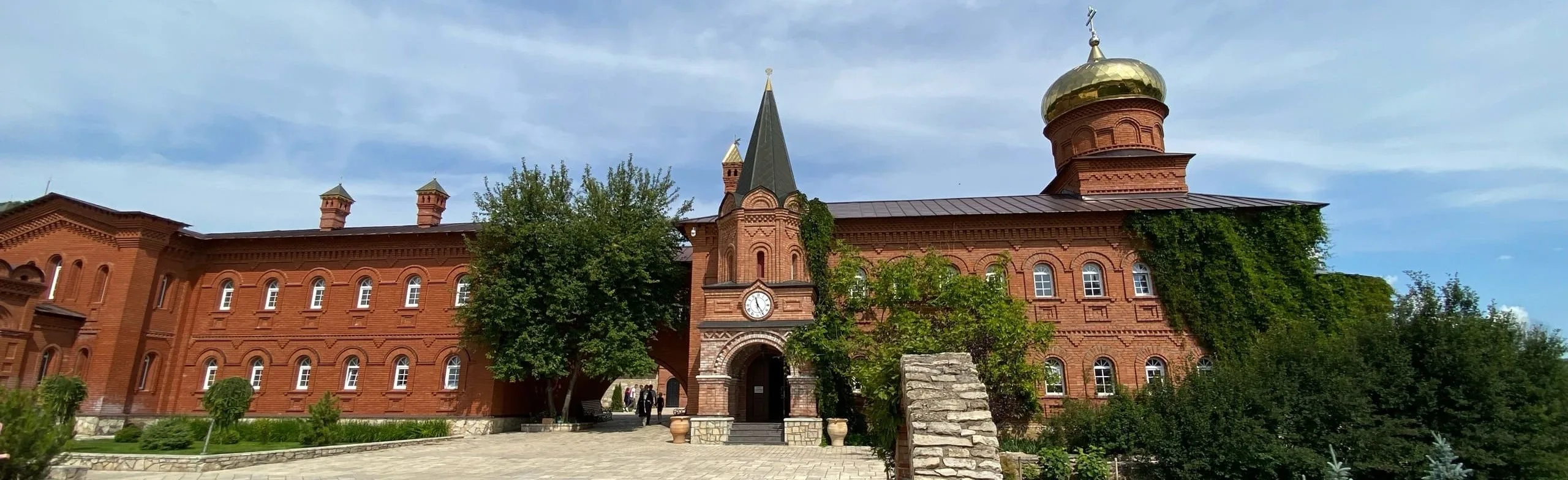 Башкирская Рица: Павловка, родник, монастырь