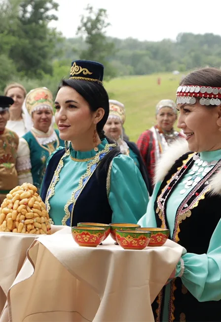 День национального костюма. Фольклорный час