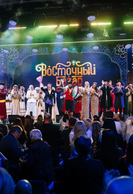 Постер: Восточный базар в Казани. Гала-концерт