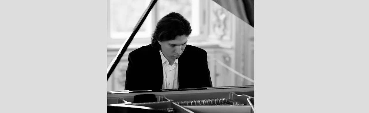 Зимний фестиваль Pianissimo. Сольный концерт Федор Орлов в Государственном Эрмитаже