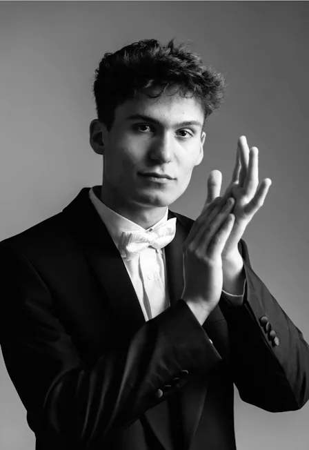 Постер: Зимний фестиваль Pianissimo. Сольный концерт Максим Клецун в Государственном Эрмитаже