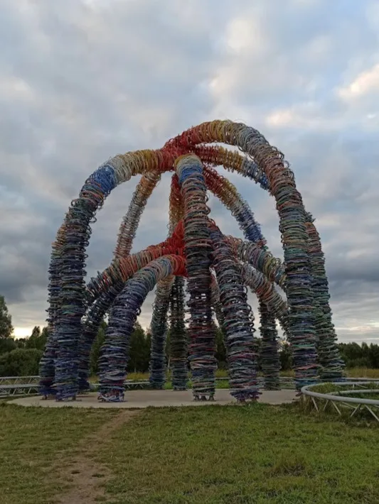 м. Славянский бульвар