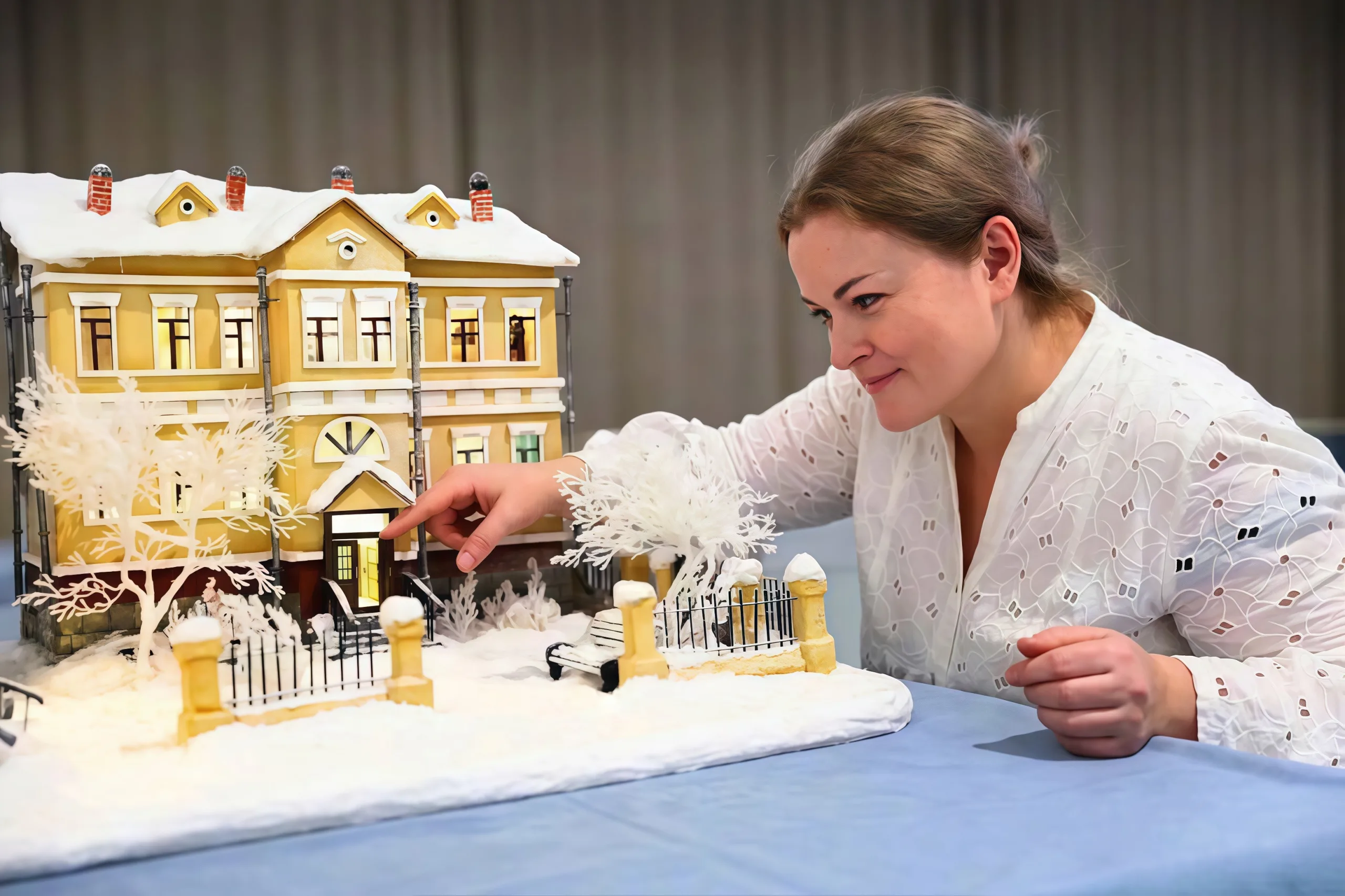 Выставка В городе N Зима: новогодние истории из детства