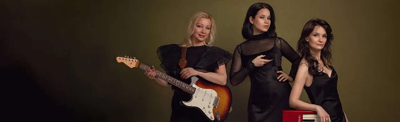 Soul Sisters. Lena Shery & Алена Компанец & Ксения Федулова
