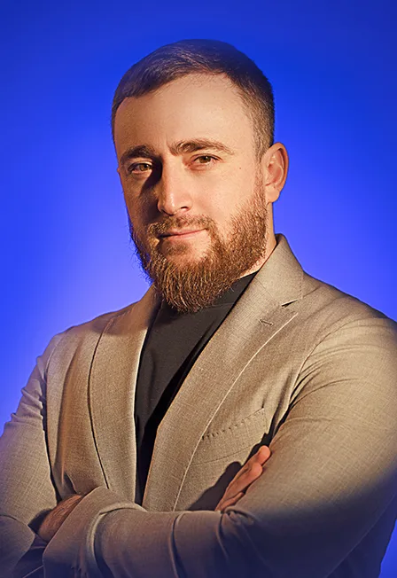 Постер: Султан Лагучев