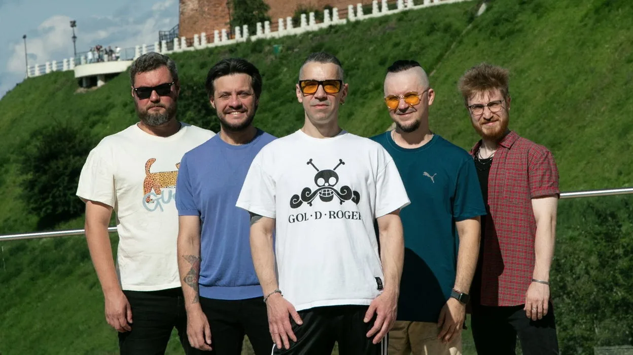 CosmoCats в Москве - Новое и лучшее в Live Stars! Специальные гости — «Голова Муэссы»