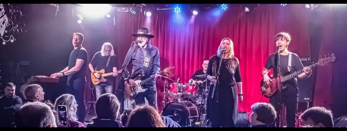 СЕРГЕЙ ВОРОНОВ & THE CROSSROADZ