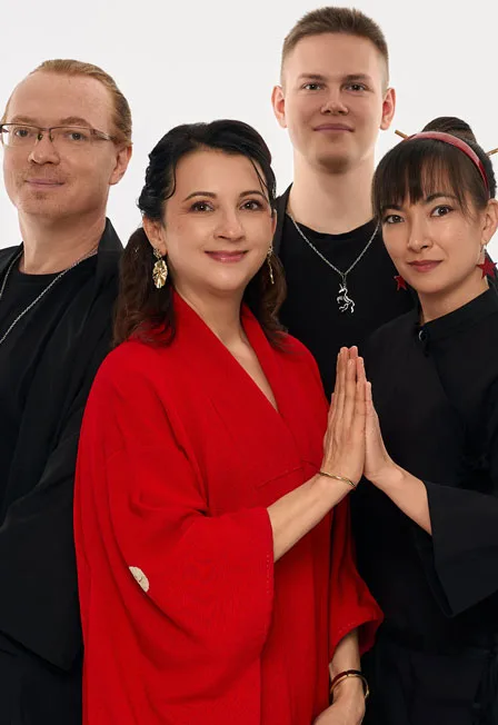 Юлия Савельева и Голос Хикари