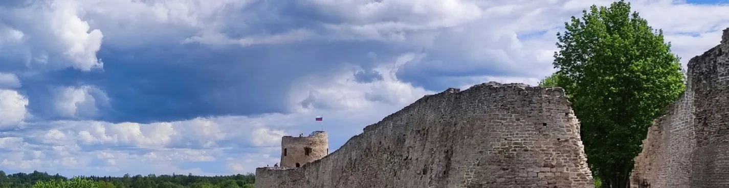 Экскурсия по Печорам и Изборску