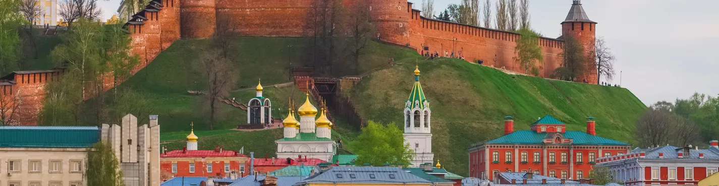 Каменное ожерелье и музейная улица Нижнего