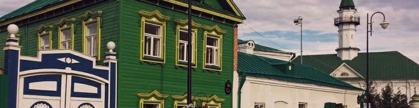 Знакомство с двумя пешеходными улицами: Баумана и Каюма Насыри