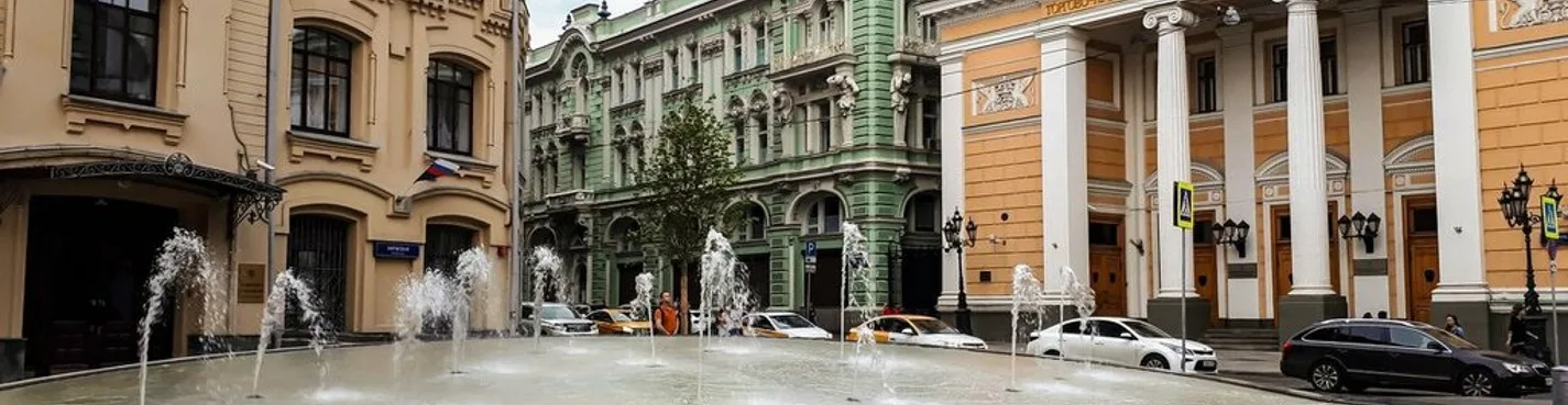 «Москва-сити» 19 века: по Никольской улице, ГУМу и Ильинке
