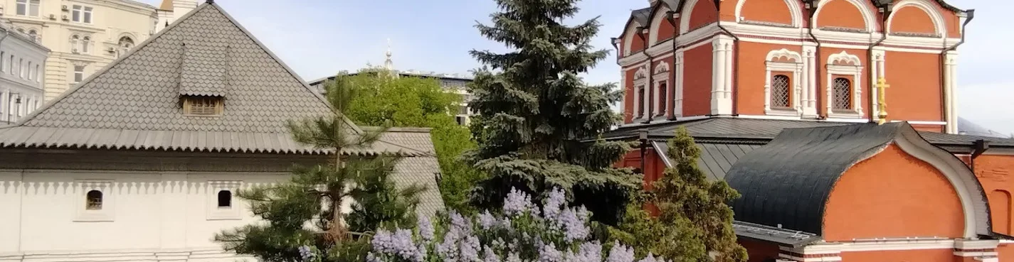 Многоликий Китай-город: деловой, торговый, храмовый